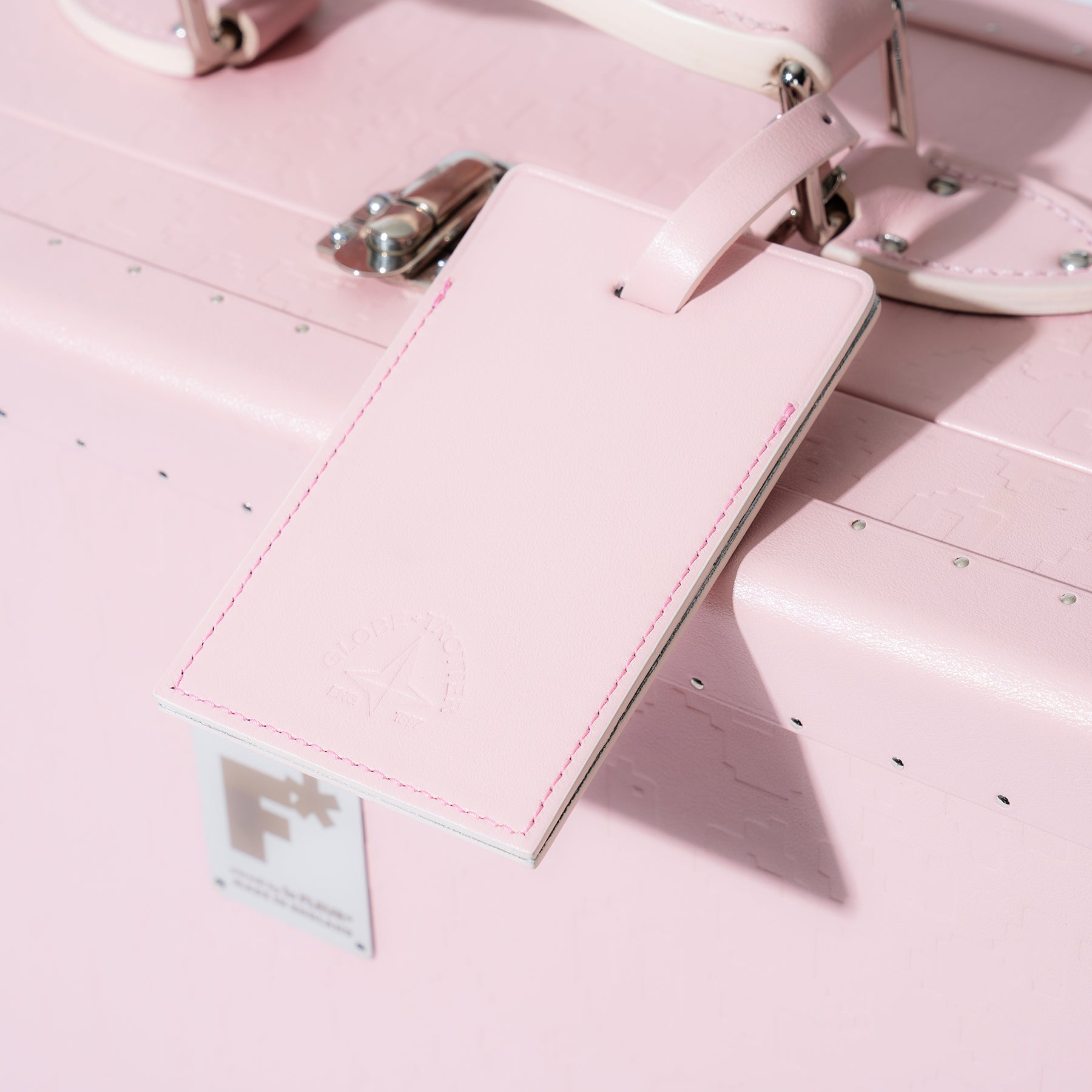 Bespoke Trunk Pink