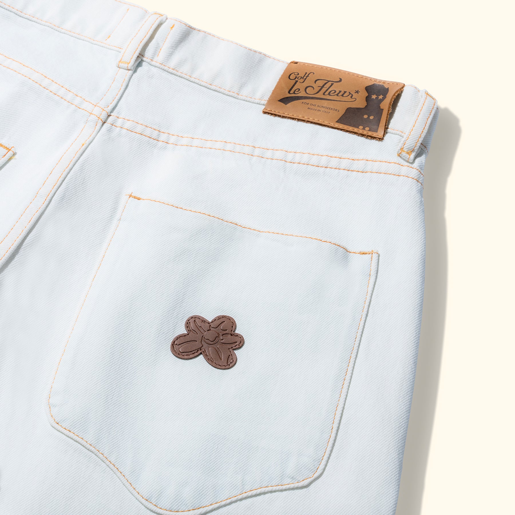 Wavy Pocket Jeans Light Wash