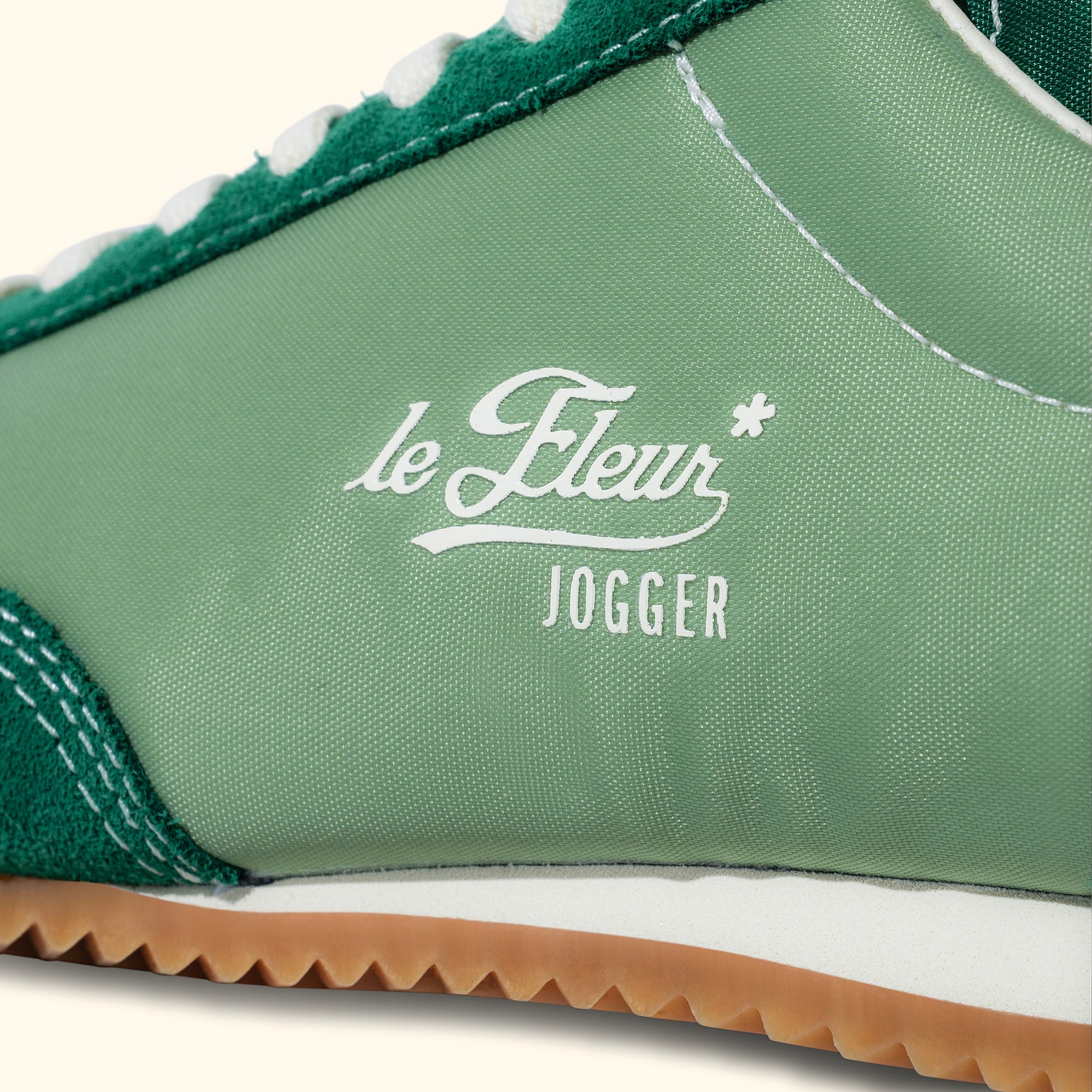 1908 Jogger Grass Green