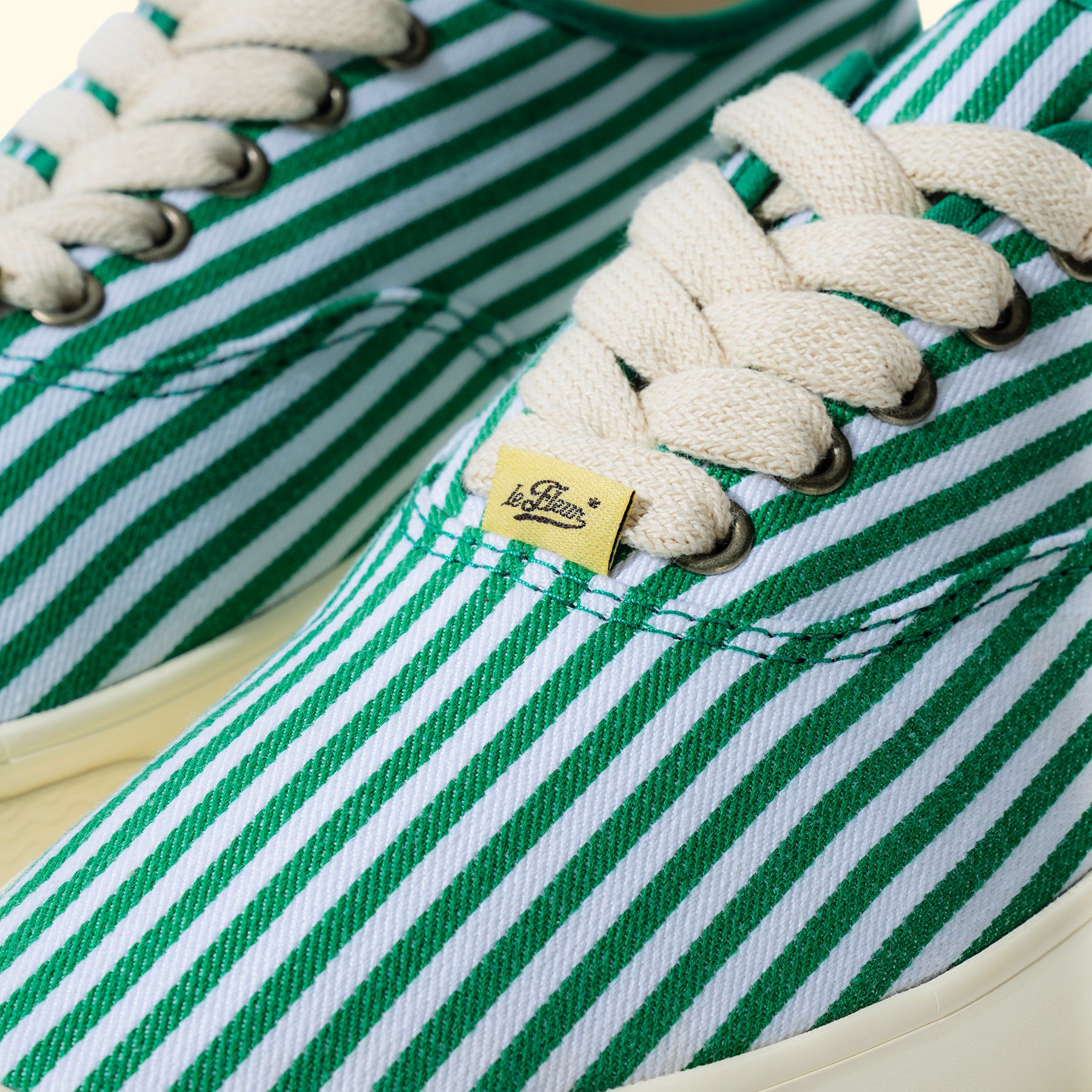 1908 Naut-1 Green Stripe